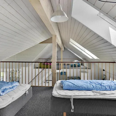 Beautiful Home In Bagenkop With Sauna بيت للعطل *