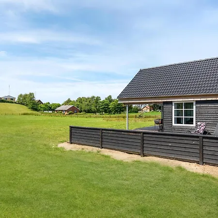 Four-bedroom In Holiday home *