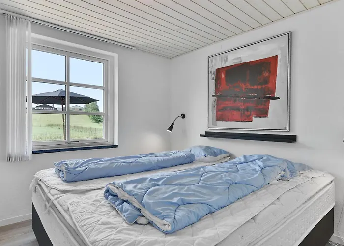 Four-bedroom In Dom wakacyjny *